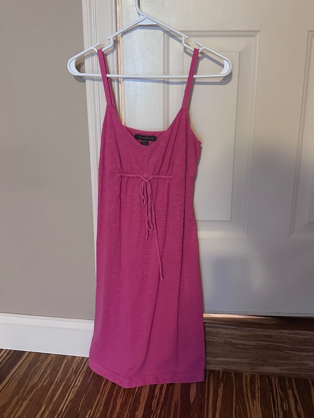 Tommy Bahama Women's Arden Rose Bed Jersey Dress Size: X-Small